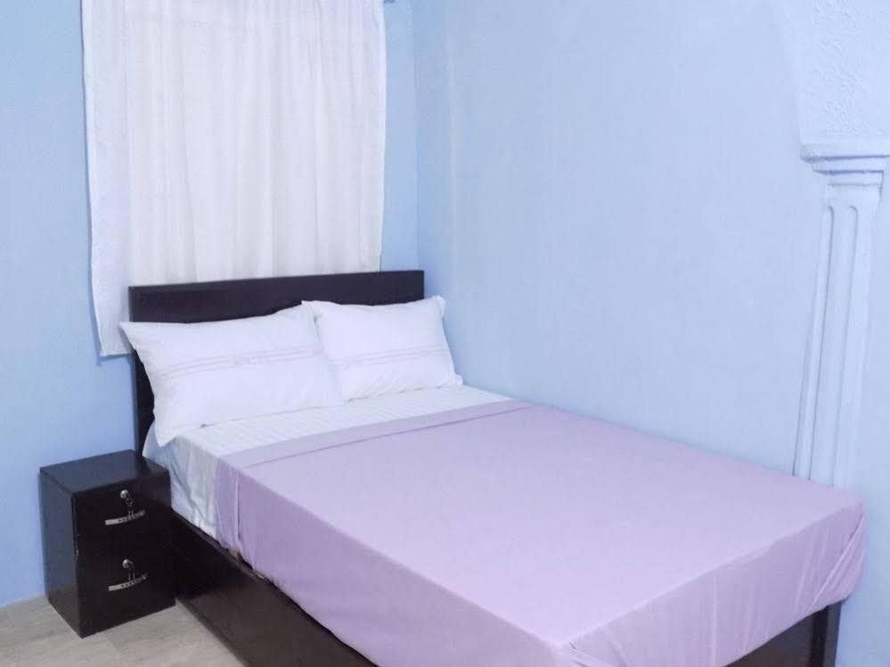 Posh Apartments And Hotel อีเคจา ภายนอก รูปภาพ